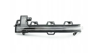 Повторитель поворота левый 63137441439 для BMW X3 X4 X5 X6 X7 G01 G02 G05 G06 G07
