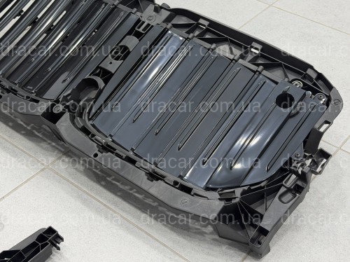 Центральные жалюзи с моторчиком под ночное видение 51749465365 для BMW X7 G07 2019-2022 артикул 10752
