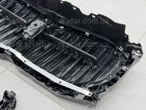 Центральные жалюзи с моторчиком под ночное видение 51749465526 для BMW X5 G05 2019-2022 артикул 10749