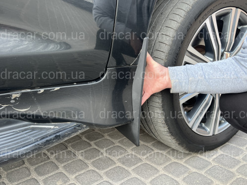 Бризковики передні Lexus LX570 2016+, комплект 2шт. артикул 7988