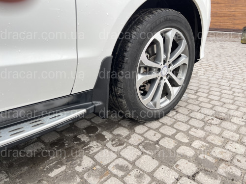 Бризковики передні Mercedes Benz ML W166 2012+/GLE W166 2015+ для авто з порогами 2 шт. артикул 6370