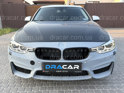Решетка радиатора ноздри M3 стиль BMW 3 series F30 F31 черный глянец 2шт. артикул 7919