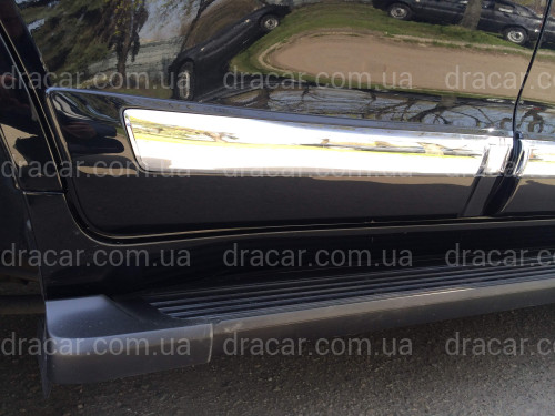 Молдінги на двері Toyota Land Cruiser 200 2007-2015 рестайлінг 2012, колір чорний 202 (широкі 15см) артикул 3064