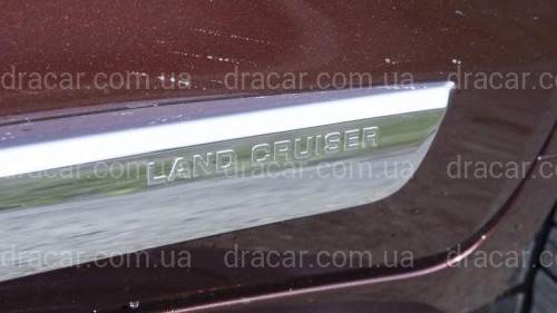 Молдінги на двері Toyota Land Cruiser 200 2007-2021 дизайн в стилі рестайлінг 2016+ хромовані артикул 5798