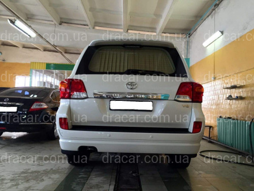 Задня спадниця бампера Modelista для Land Cruiser 200 2007-2015 ABS пластик Є ТРІЩІНА артикул 5920