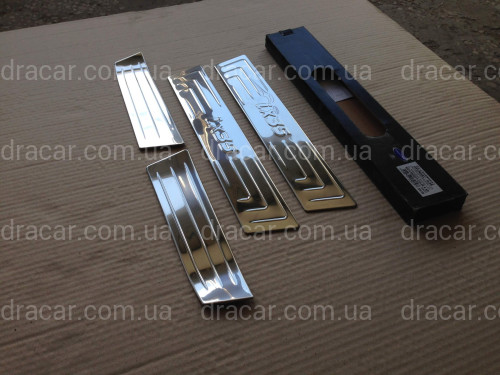 Накладки на пороги Hyundai IX35 2010-2015 артикул 5133