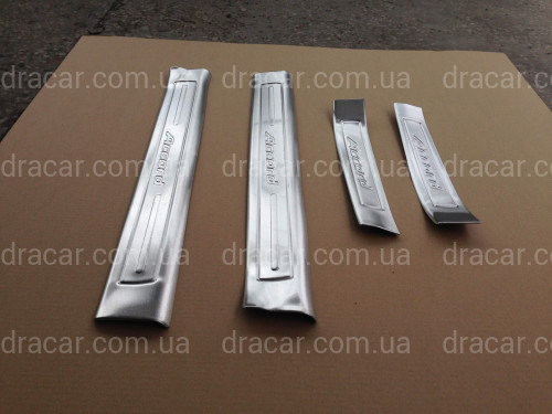Накладки на пороги Honda Accord CL 9 2012- широкі на пластик артикул 5154