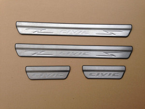 Накладки на пороги Honda Civic 2012-