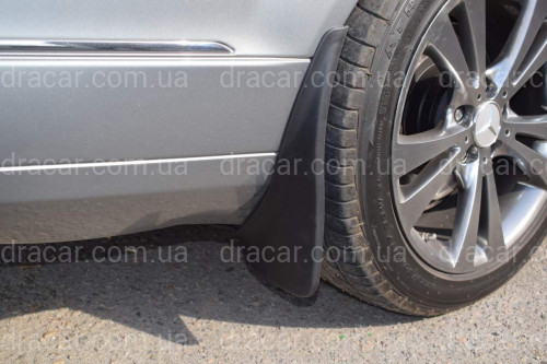 Бризковики Mercedes-Benz C-class W204 2007-2010 підходять седан та універсал комплект 4 шт.  артикул 6341
