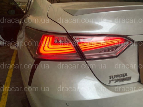 Задні діодні ліхтарі Toyota Camry 70 2018 - димчасті артикул 6880