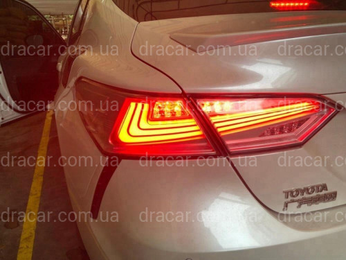 Задні діодні ліхтарі Toyota Camry 70 2018 - димчасті артикул 6880