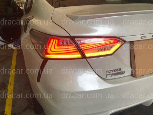 Задні діодні ліхтарі Toyota Camry 70 2018 - димчасті артикул 6880