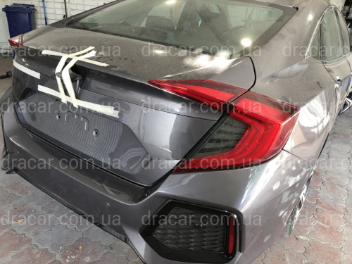 Бампер задній SI Honda Civic 4D 2016-2019 комплектний артикул 6967