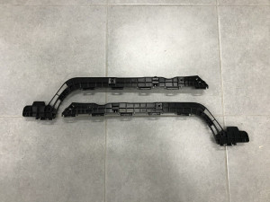 Кріплення заднього бампера 5215560110 / 5215660110 Lexus LX 570 2012-2015 пластик 2 шт.