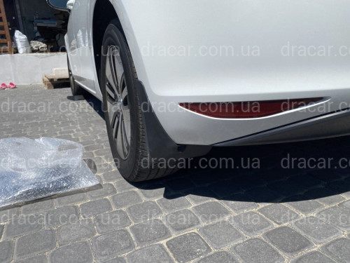 Бризковики Volkswagen Golf 7 2012-2020, комплект 4 шт. артикул 5925