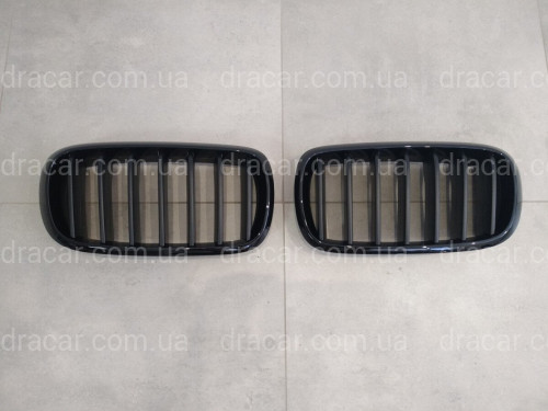 Решітки радіатора ніздрі BMW X5 F15 / F16 2013-2018 2шт. артикул 7171
