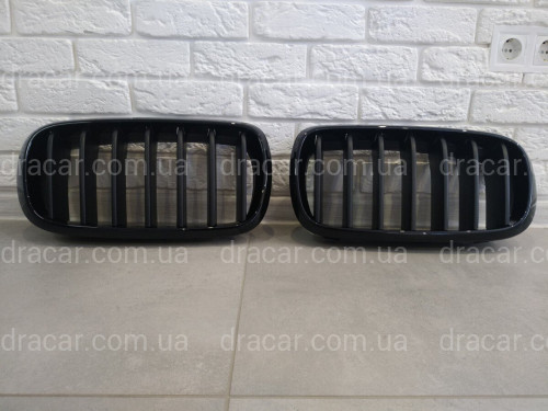 Решітки радіатора ніздрі BMW X5 F15 / F16 2013-2018 2шт. артикул 7171