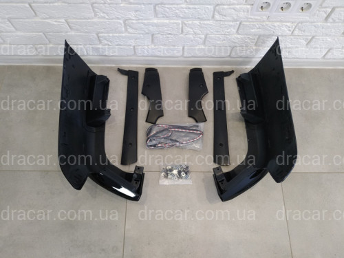 Кути заднього бампера OEM Toyota Land Cruiser Prado 150 2018- колір чорний артикул 7175