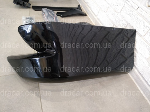 Кути заднього бампера OEM Toyota Land Cruiser Prado 150 2018- колір чорний артикул 7175