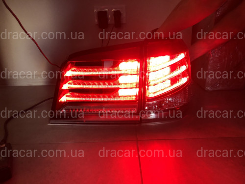 Задні ліхтарі рестайлінг Lexus LX 570 2012-2015 червоно-білі (комплект 4шт.) артикул 6249