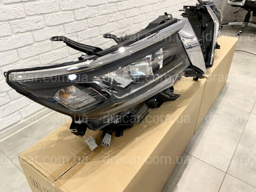 Фари Full Led Toyota Land Cruiser Prado 150 рестайлінг 2018+ (ліва+права) замість галогену, в комплекті з віями артикул 6842