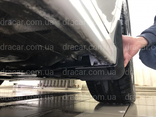 Бризковики Toyota Camry 70 SE / XSE 2017+ комплект 4 шт. артикул 7341
