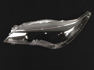 Скло фари Toyta Camry USA 55 / 60 2015-2017 ліве