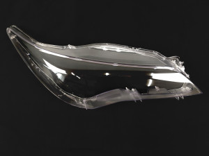 Скло фари Toyta Camry USA 55 / 60 2015-2017 праве