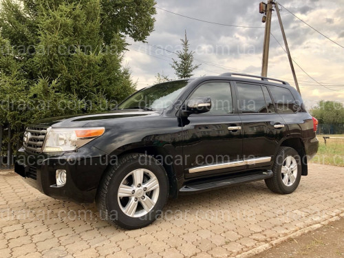 Пороги ОЕМ Toyota Land Cruiser 200 2007-2021 / Lexus LX 570 2007-2015 з підсвічуванням в стилі Lexus (колір чорний) артикул 4080