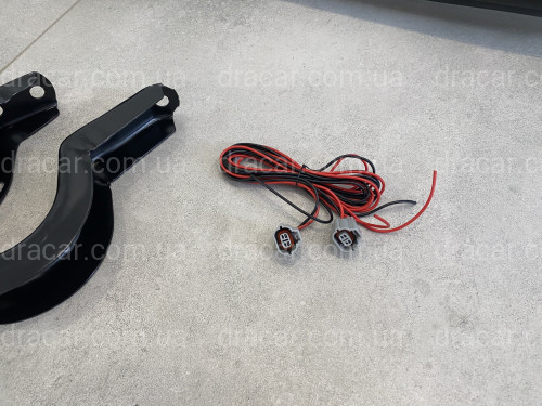 Пороги ОЕМ Toyota Land Cruiser 200 2007-2021 / Lexus LX 570 2007-2015 з підсвічуванням в стилі Lexus (колір чорний) артикул 4080