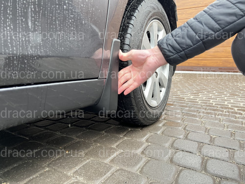 Бризковики передні Toyota Camry 40 2006-2011 комплект 2 шт артикул 125