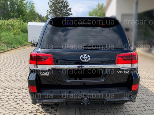 Обвіс кути заднього бампера TRD Toyota Land Cruiser 200 2016-2022 колір чорний артикул 8007