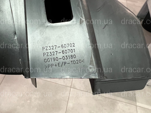 Дефлектор радіатора охолодження акпп Lexus LX 450d / LX 570 2015-2022 PZ32760702 артикул 6520