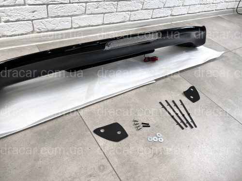 Спойлер козирок Toyota Land Cruiser 100 / Lexus LX 470 1998-2007 ABS пластик колір чорний артикул 697