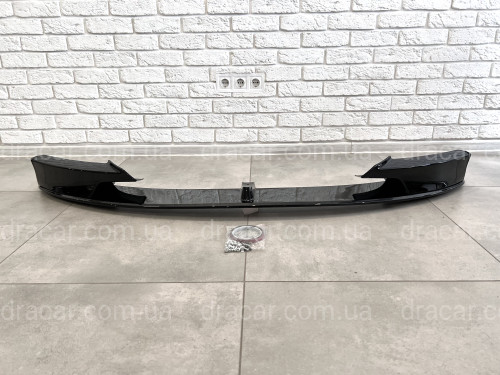 Накладка переднього бампера обвіс M performance BMW 3 series F30 F31 2012-2018 абс пластик, чорний глянець артикул 8074