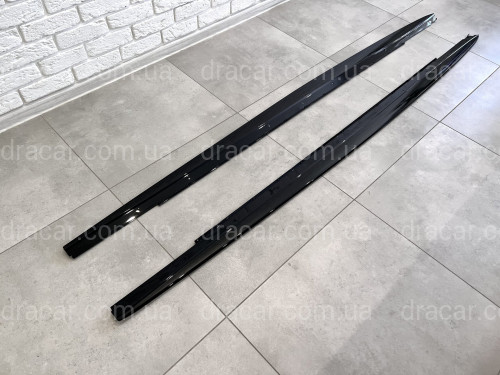Леза під пороги M-Perfomance BMW 5 series G30 G31 2017- 2шт. чорний глянець артикул 8146
