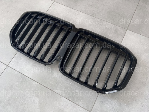 Решітка радіатора ніздрі для BMW X7 G07 2019-2022 черный глянец артикул 8209