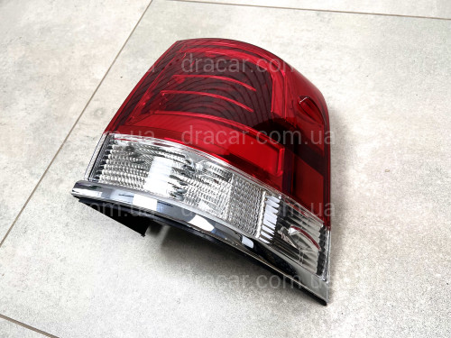 Задній правий зовнішній ліхтар OEM Toyota Land Cruiser 200 2016-2021 артикул 5745