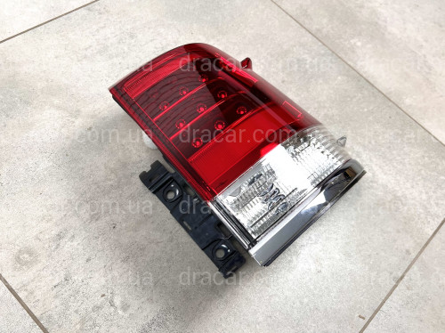 Задній правий зовнішній ліхтар OEM Toyota Land Cruiser 200 2016-2021 артикул 5745