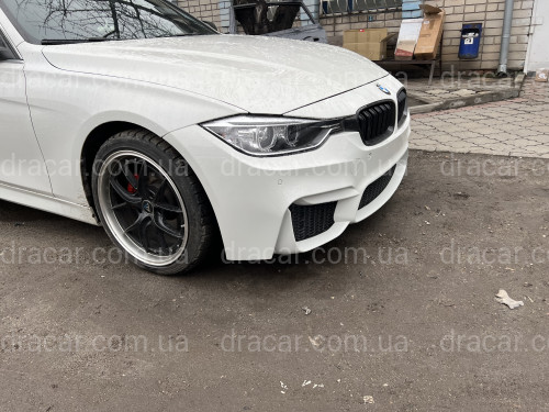 Передній бампер M3 стиль BMW 3 Series F30 F31 2012-2018 (під омивачі / з отворами під парктроніки) артикул 7916