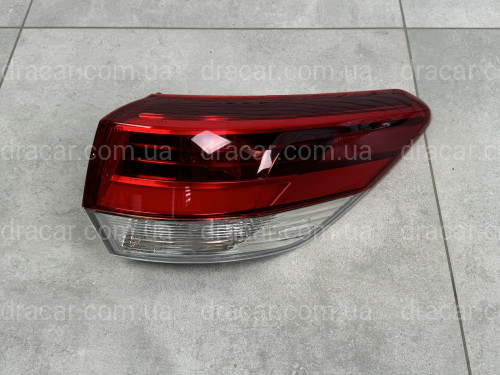 Задній ліхтар зовнішній правий Toyota Highlander 2017-2019 артикул 8553