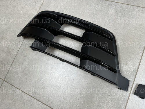 Решітки бамперу S-Line БЕЗ РАДАРУ Audi Q7 4M 2015-2019 чорні 2шт, ліва 4M0 807 681 D GXE T94 / права 4M0 807 682 D GXE T94 артикул 8571