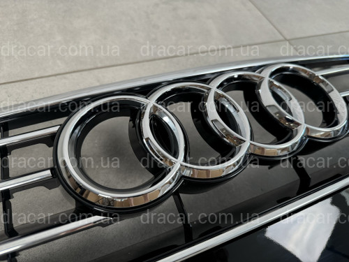 Решітка радіатора Audi A7 2014-2017 чорна з хромом артикул 8611