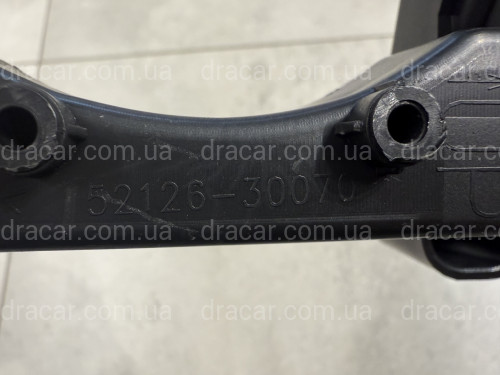 Лівий кронштейн протитуманної фари 5212630070 для Lexus GS 2015-2020 артикул 4916