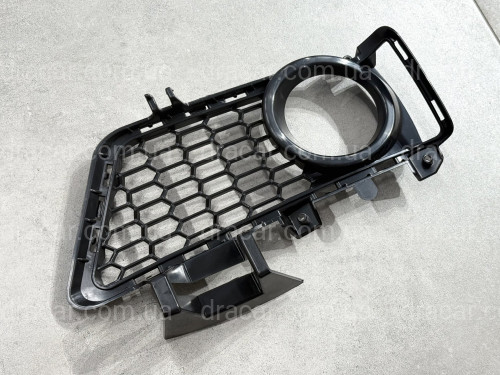 Накладка на протитуманну фару ліва M пакет 51118062631 BMW 3 series F30 F31 2012-2018 артикул 1841