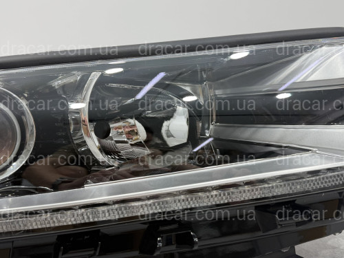 Права фара LIMITED для Toyota Highlander 2017-2019 артикул 9016