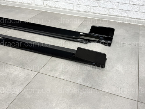 Леза під пороги M-Perfomance BMW X7 G07 2019- 2шт. чорний глянець артикул 8986