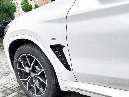 Зябра на крила BMW X3 G01 / X4 G02 2018 - 2шт. артикул 3957