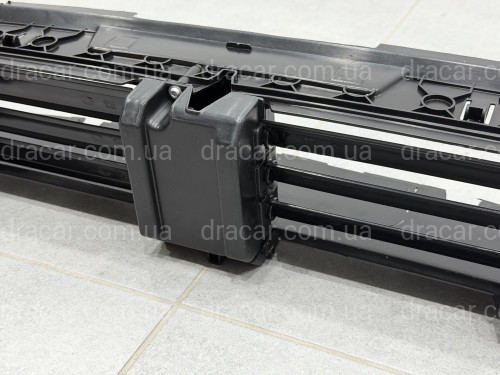 Жалюзі нижні без моторчика 51137497231 BMW X3 G01 / X4 G02 2018-2021 артикул 9550