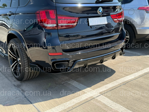 Дифузор накладка заднього бампера Paradigma M-Performance для BMW X5 F15 2013-2018, колір чорний глянець артикул 9668